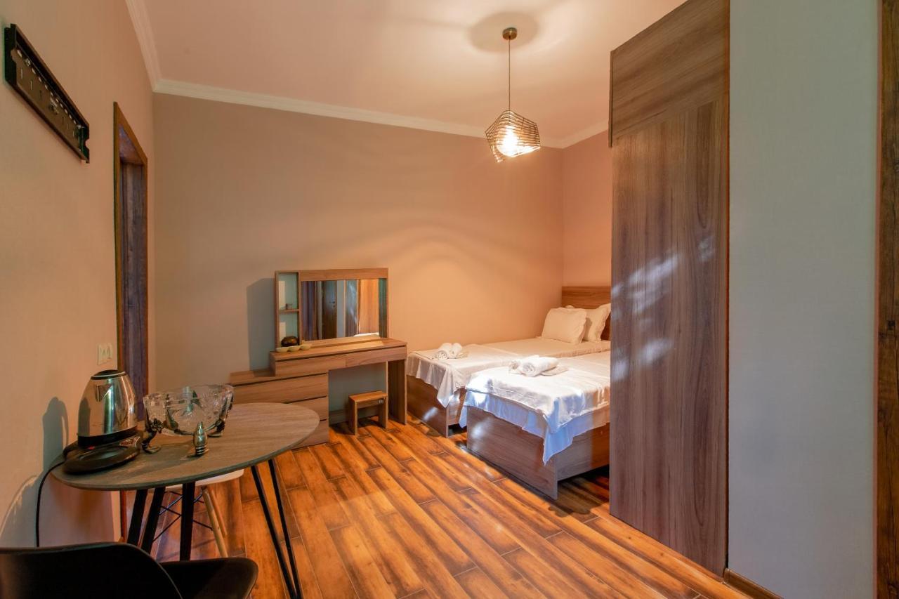 4 Rooms Signagi Buitenkant foto