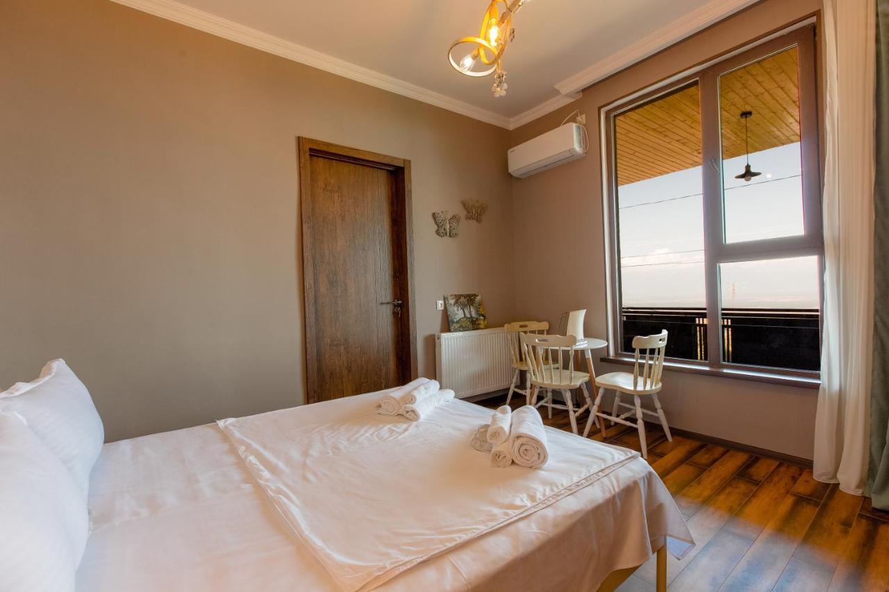 4 Rooms Signagi Buitenkant foto